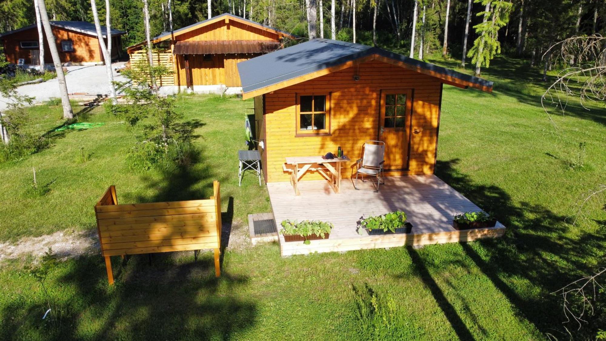 Marika Puhkekuela - Metsanurga Oeoemaja "Shared Bathroom" Nova Exterior photo