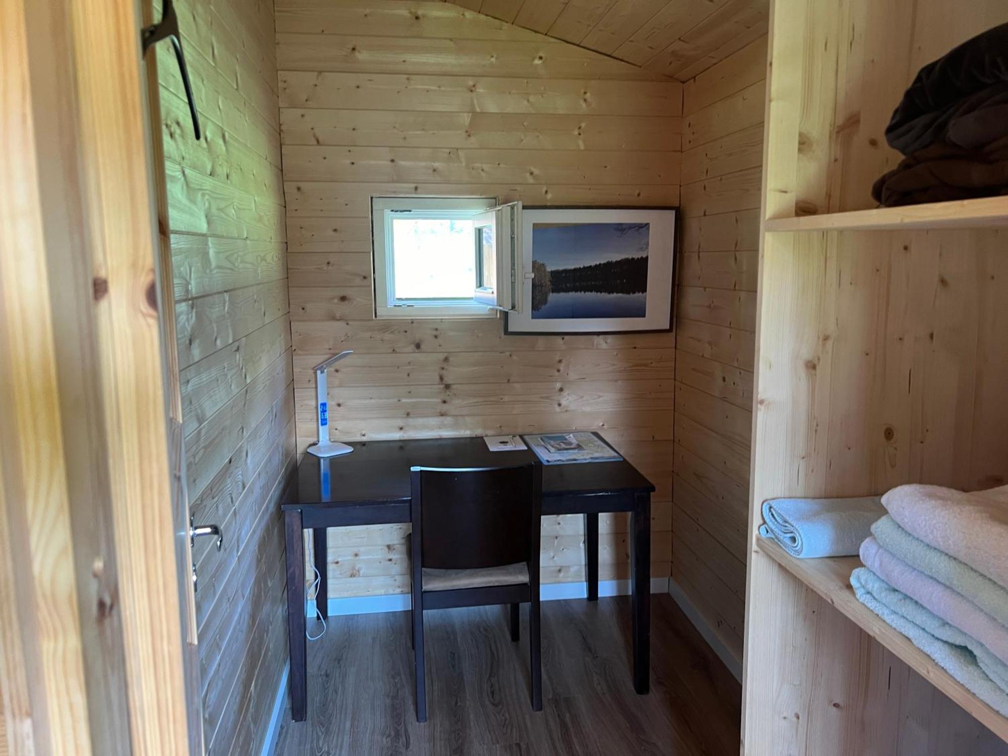 Marika Puhkekuela - Metsanurga Oeoemaja "Shared Bathroom" Nova Exterior photo